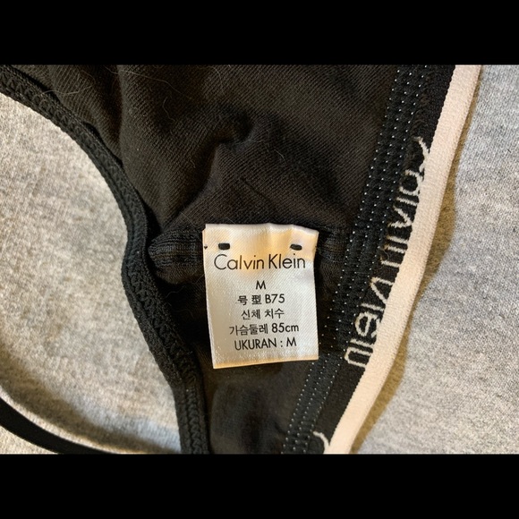 Calvin Klein bralette - Picture 3 of 3